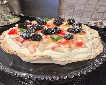 A dessert on a plate AI-generated content may be incorrect.